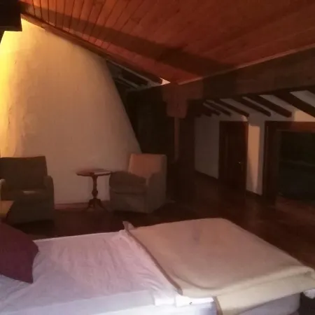 Πανσιόν Real De La Mesta