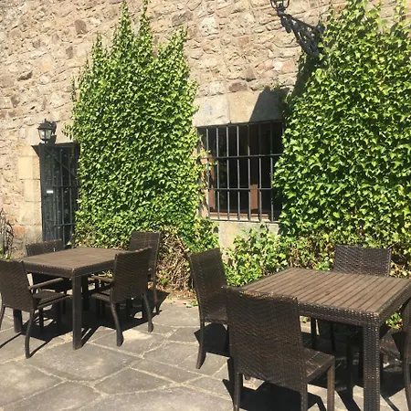 Πανσιόν Real De La Mesta 4*