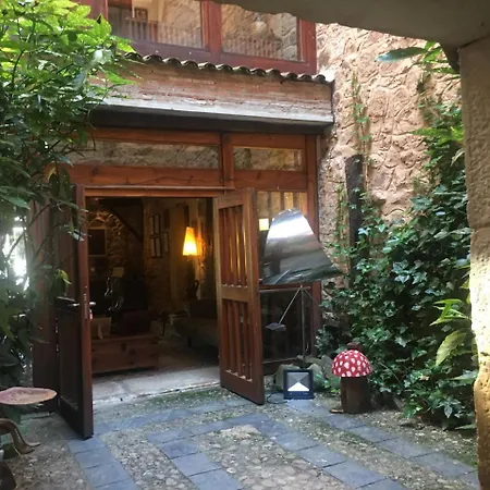 Real De La Mesta Penzion 4*