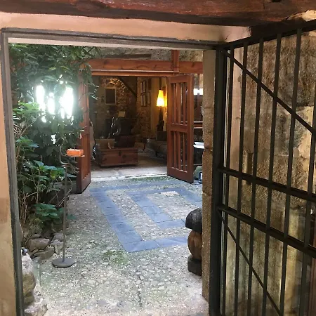 Pensionat Real De La Mesta 4*