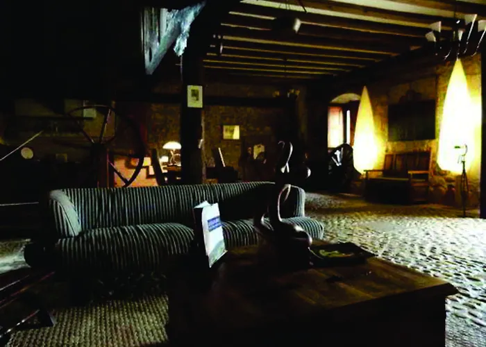 Real De La Mesta 4* 몰리노스 데 두에로